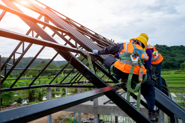 Best Metal Roofing Contractor  in Toppenish, WA
